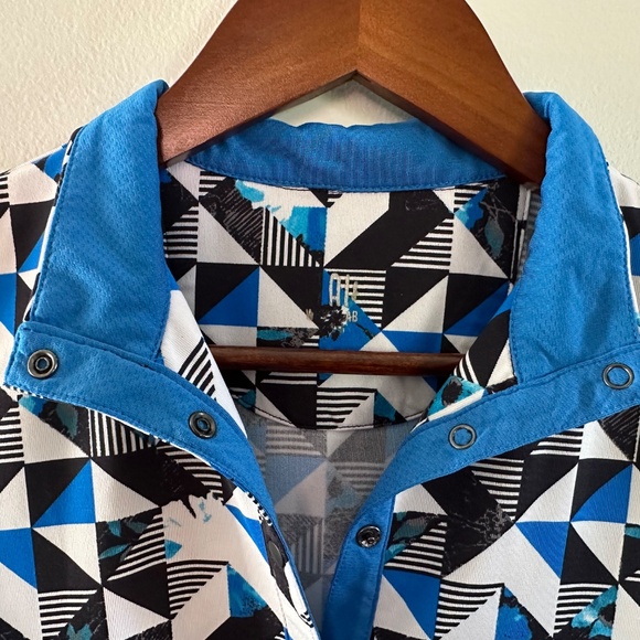 Tail Activewear Women's Short Sleeve Shirt Black Blue Small - Picture 11 of 11